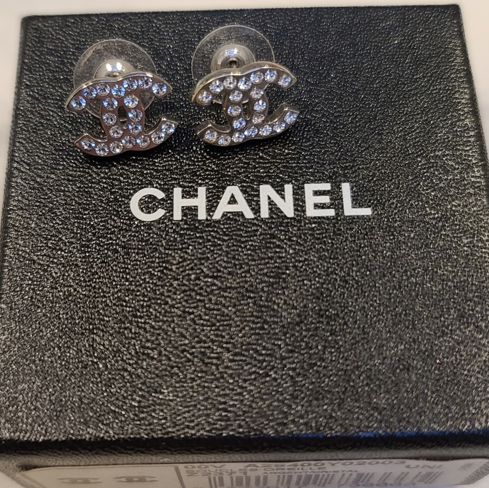 CHANEL Crystal Boucles Oreille “CC” Earrings - Z2371